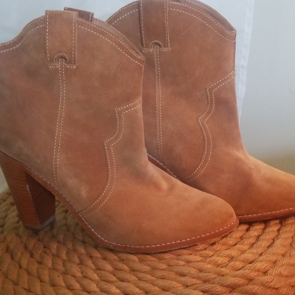 Suede Boot - Picture 6 of 6